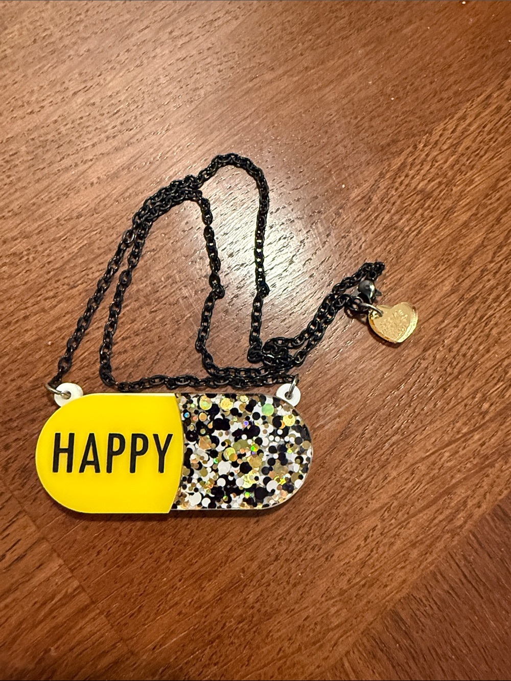 HAPPY PILL Yellow Glitter Pendant Necklace
